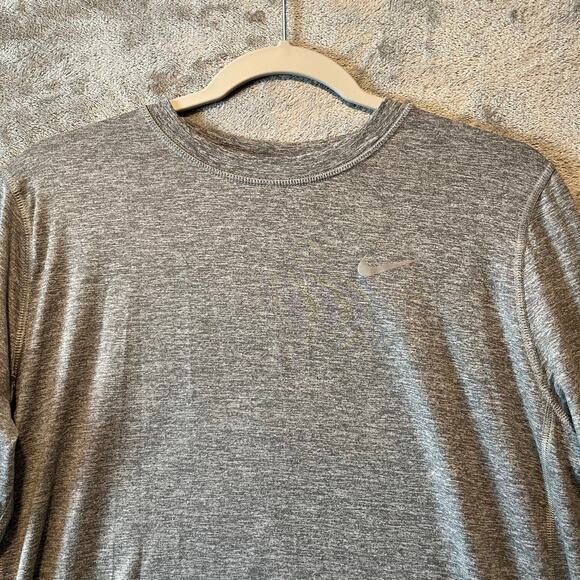 Nike Element Women's Medium Gray Long Sleeve Running Shirt Dri Fit Athletic Top - Picture 2 of 5